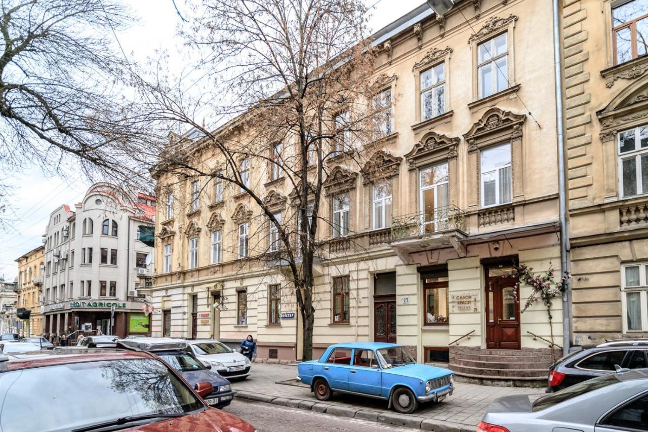 Modern Apartment In The Old City Lviv Luaran gambar