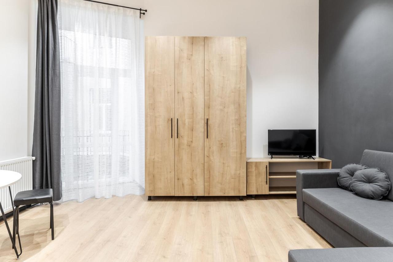 Modern Apartment In The Old City Lviv Luaran gambar